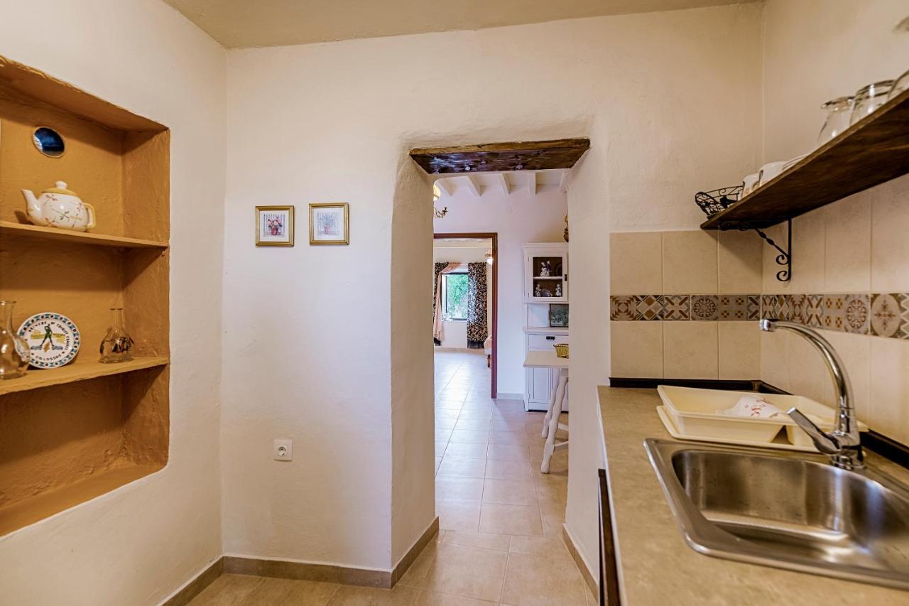 Kristina'S Apartments Rhodes City Extérieur photo